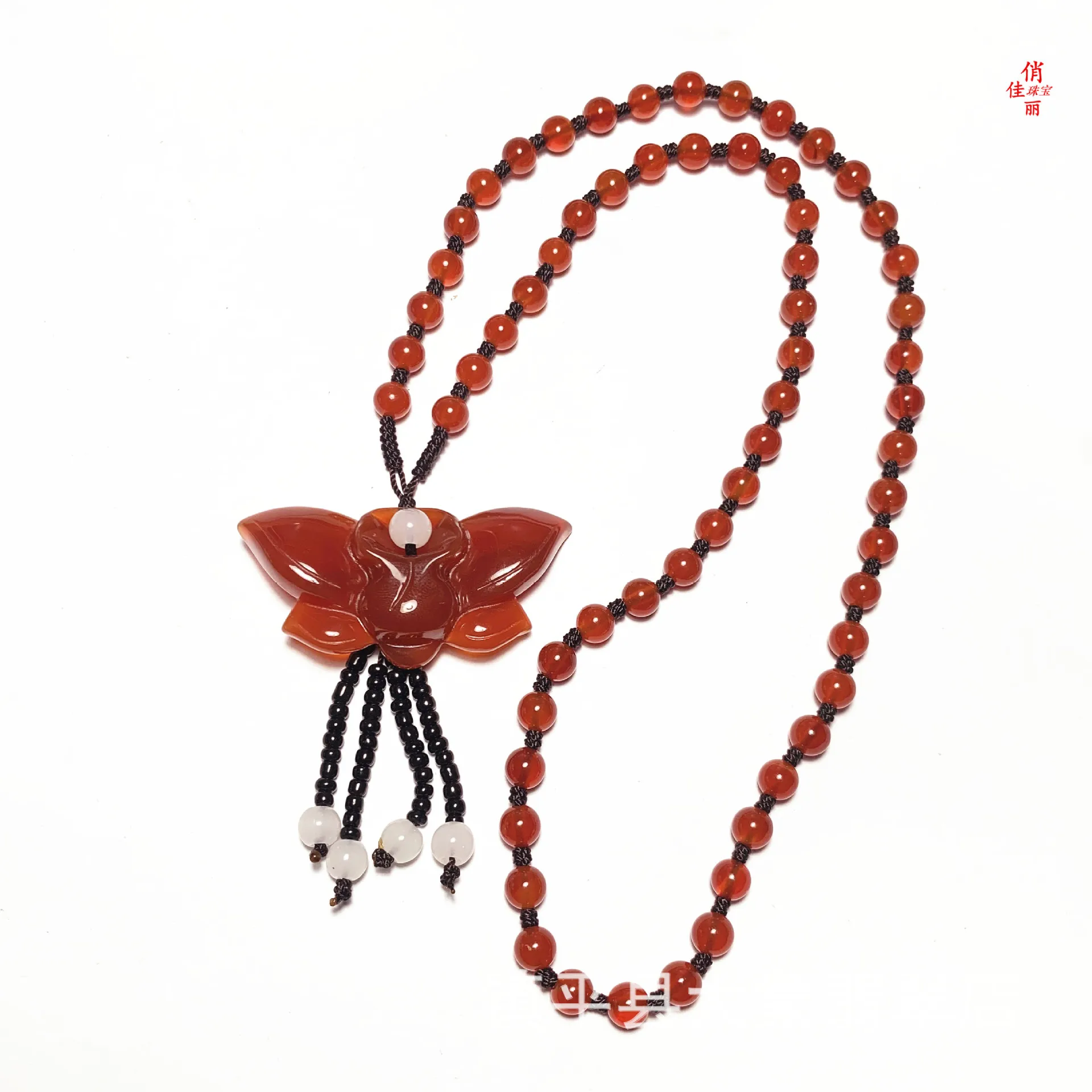 

Natural red agate handcarved butterfly pendant simple retro pendant temperament jewellery fashion for women men