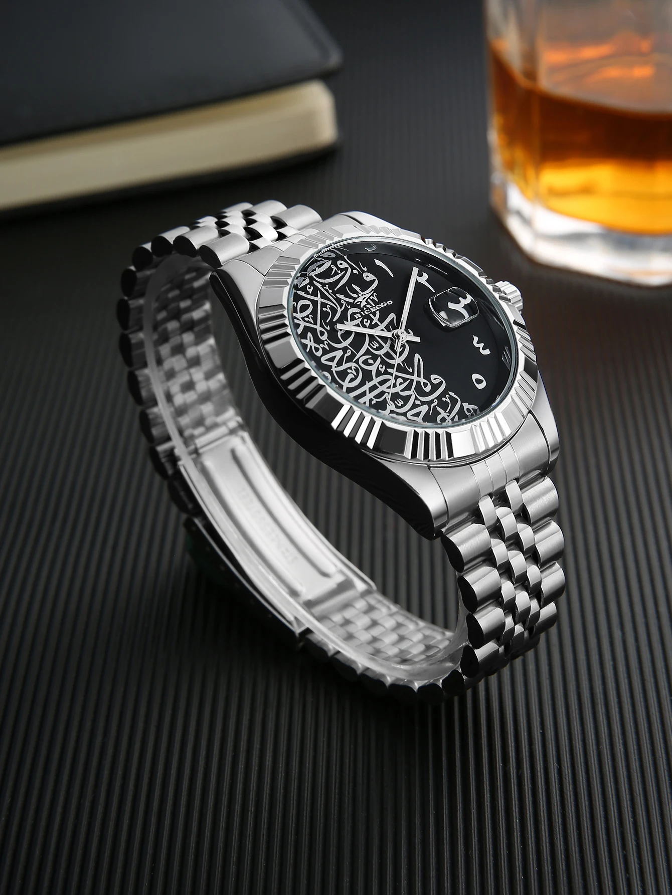 Мужские часы с арабскими цифра – обзор и цена Cartier Watch Santos