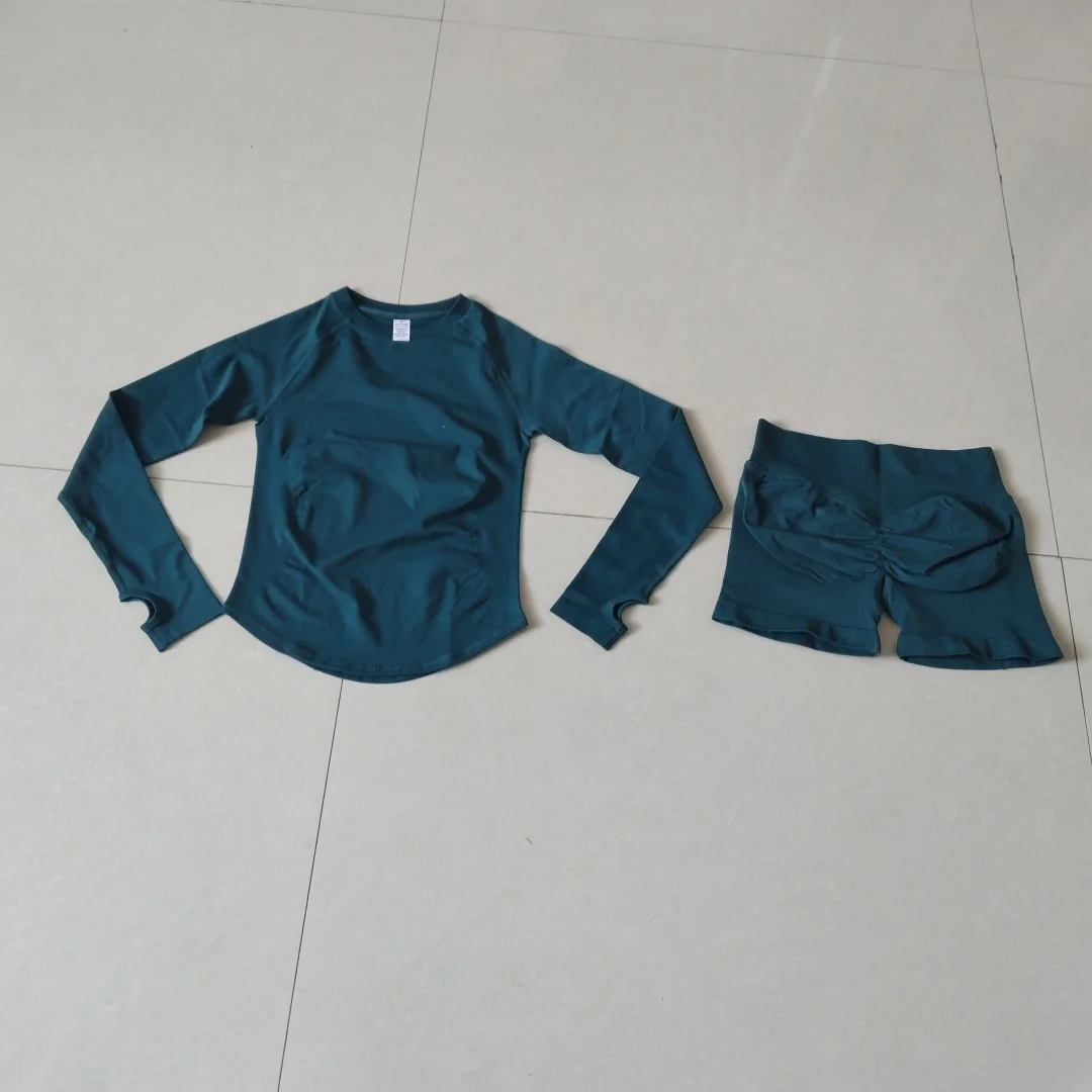 Women's 2 Piece Yoga Tracksuit Long Sleeve Crop Top High Waist Scrunch Butt Biker Shorts Suitable for Running & All Sports