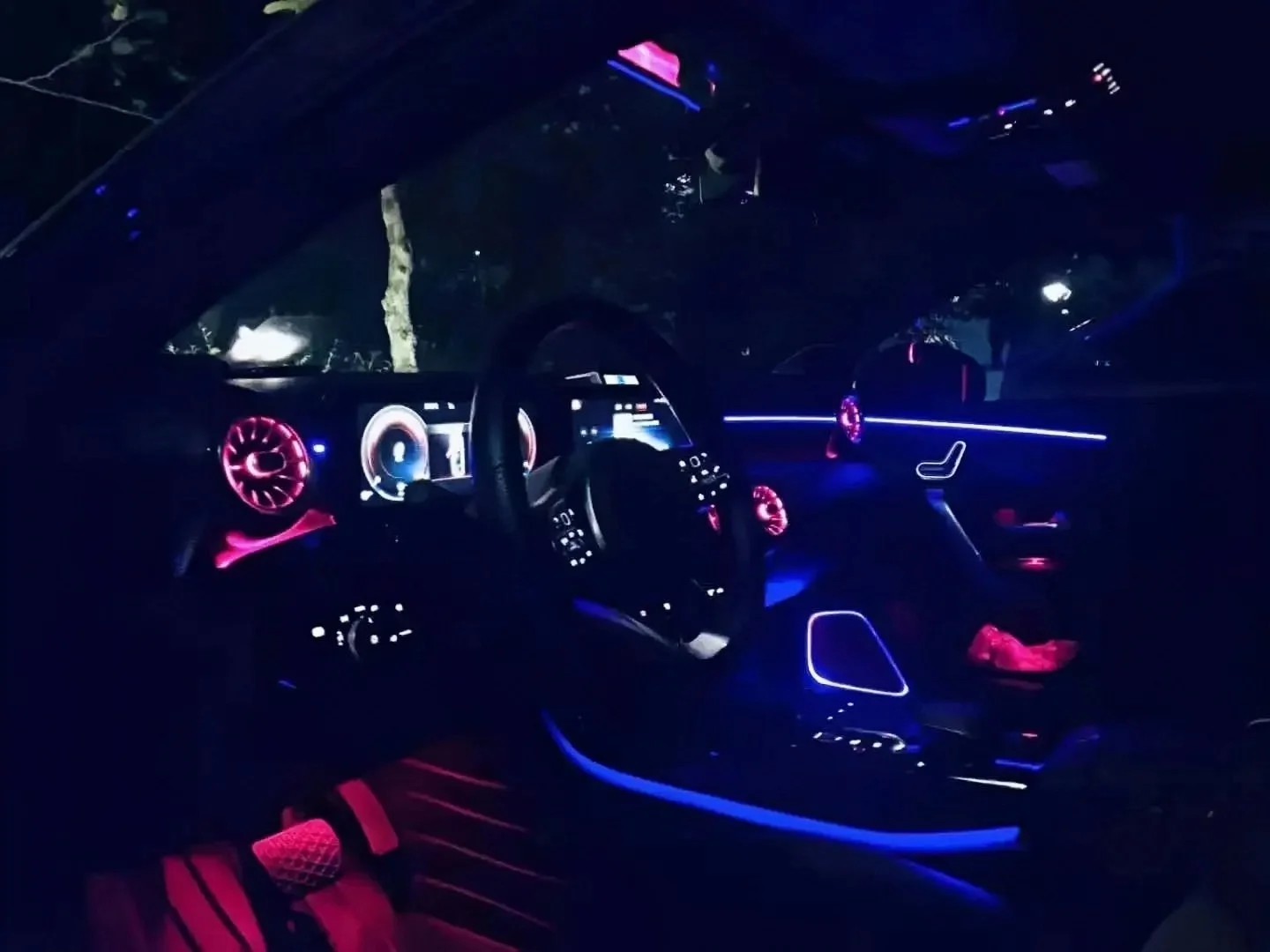 RGB color streamer For Benz W177 W118 W247 A/B/CLA/GLA/GLB Class 2018-2025 64 Colors Ambient light LED Vents Car RGB Interior