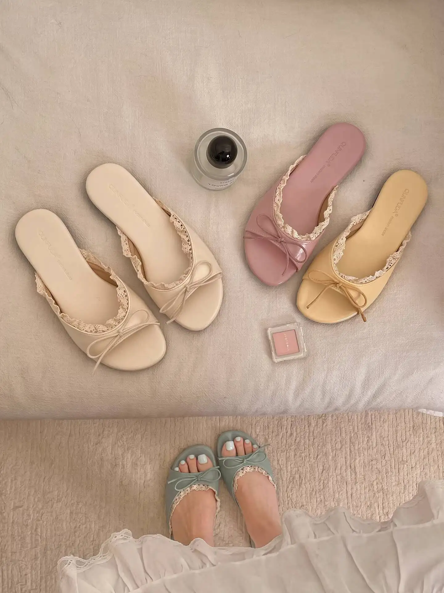 

2026 New Summer Women's French Fairy Style Slide Sandals Bowknot Non Slip Flat Slippers Casual Outdoor Beach Dress Shoes
