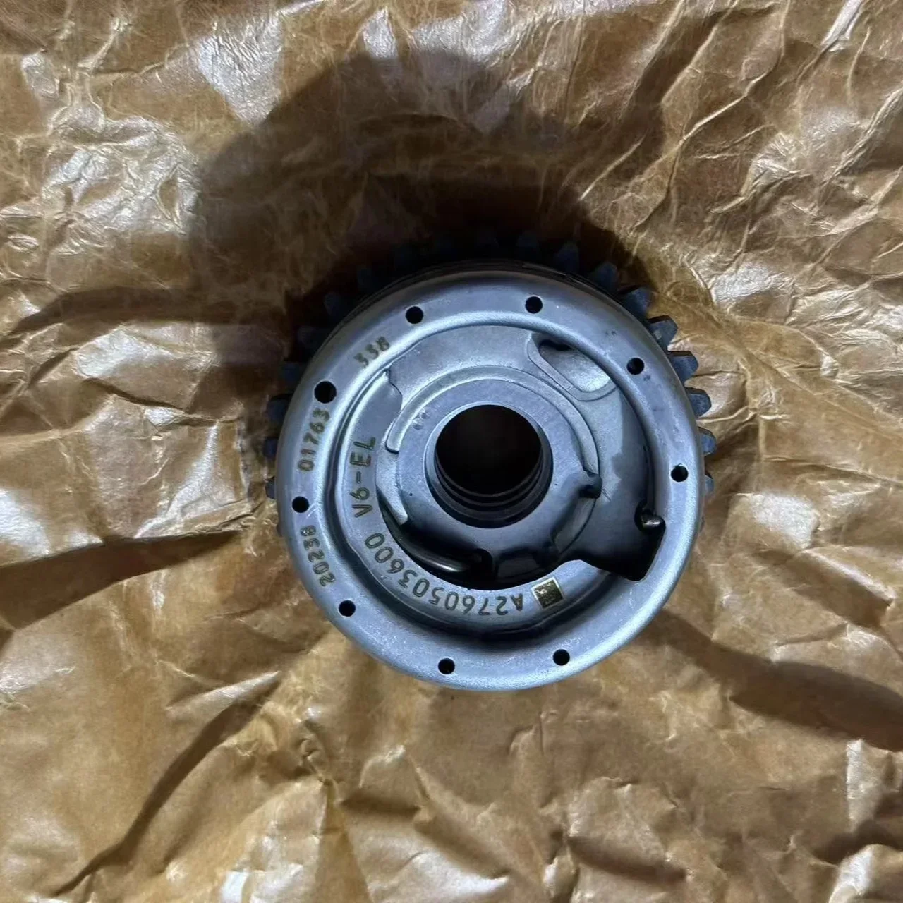 

A2760503600 A2760501947 A2760505100 A2760503100 2760503600 2760501947 2760505100 2760503100 Camshaft Adjuster for V6 Engine M276