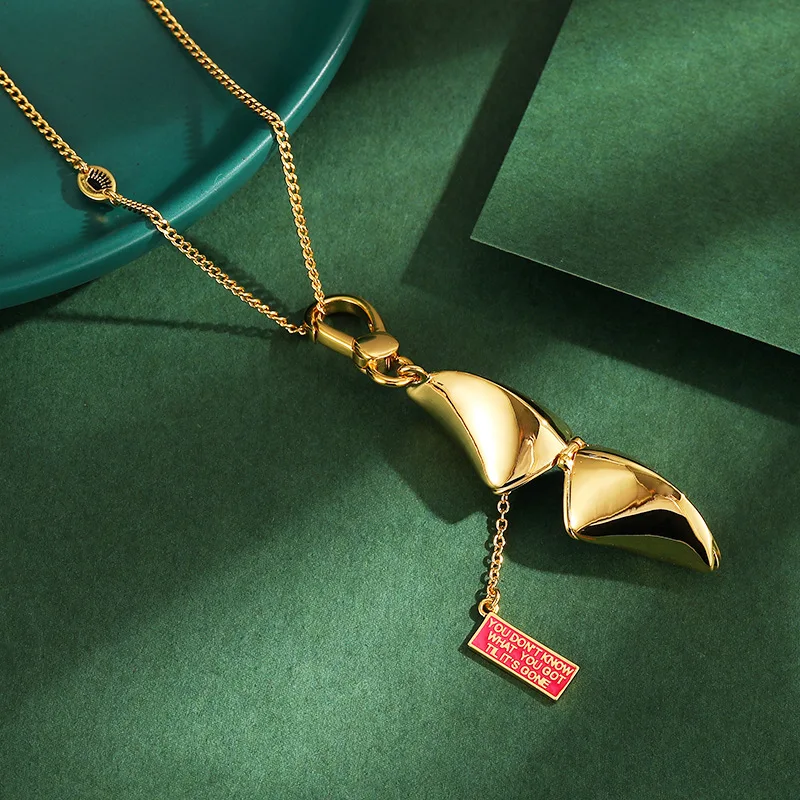 1Pc Trendy Gold Plated Openable Lucky Cookie Pendant Simple Fashion River Oyster Letter Square Necklace for Women Jewelry Gift