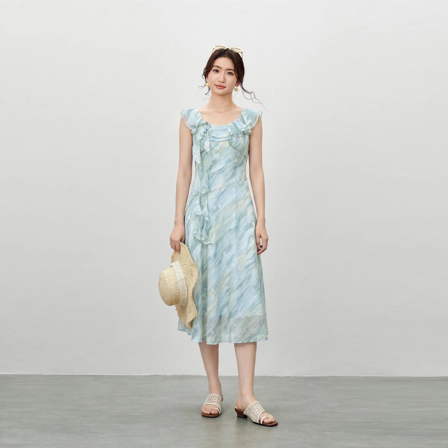 

SENTUBILA U-Neck Dress for Women 2026 Summer Elegant Vacation Style Ruffle Sash Ombre Print Flutter Sleeve Long Dress 162LI7263