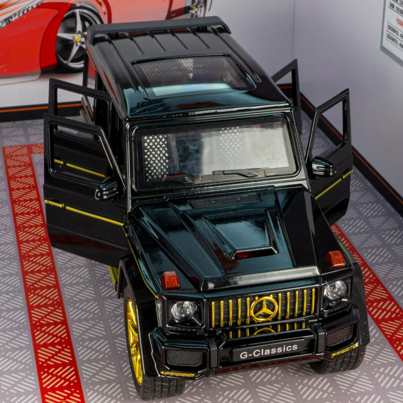 

1:24 Mercedes-Benz G63 alloy off-road vehicle model ornaments acousto-optic metal toy doors and hood trunk can be opened.