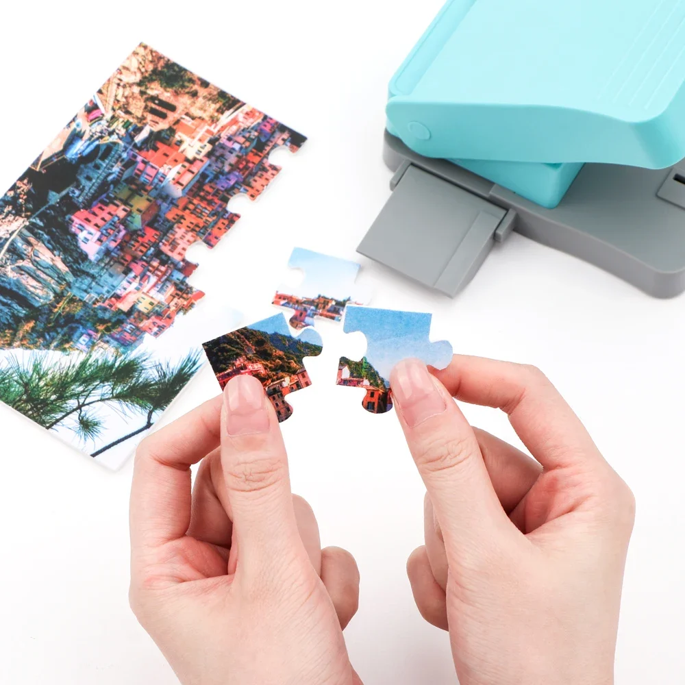 12,7 x 8 cm Puzzle-Papierstanzer, DIY-Puzzle-Herstellungsmaschine, einfacher Puzzle-Maker-Schneider mit 10 selbstklebenden Schaumstoffplatten, DIY-Spielzeug-Werkzeug