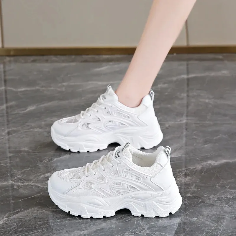 Breathable women's sports shoes 2024 new spring and autumn versatile thick soled lace up white shoes for women's casual shoes