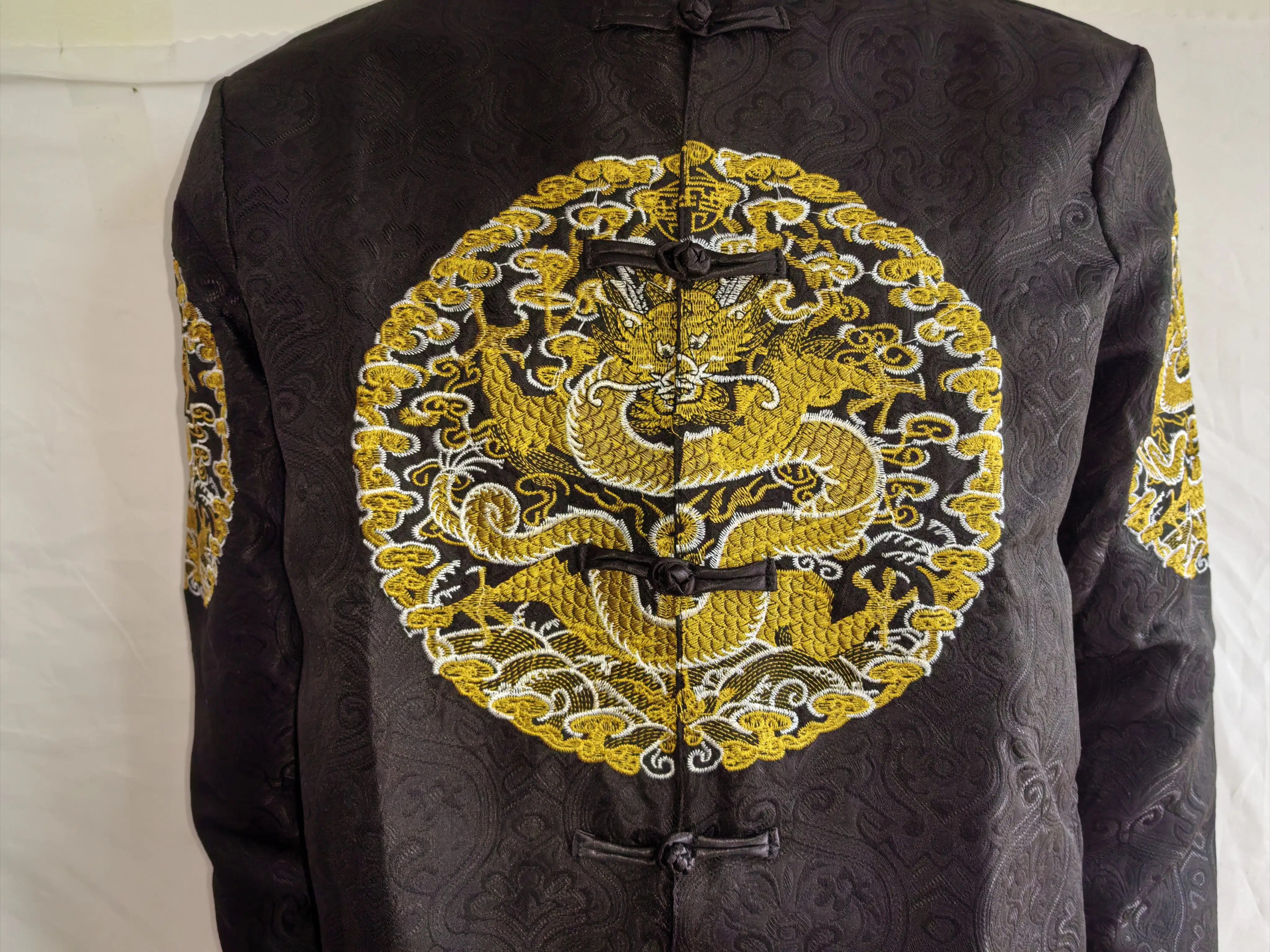  中国風の刺繍パンボタントップ男性唐王朝プリンスドラゴンロ - Embroidery Men Shirt のレビューと価格