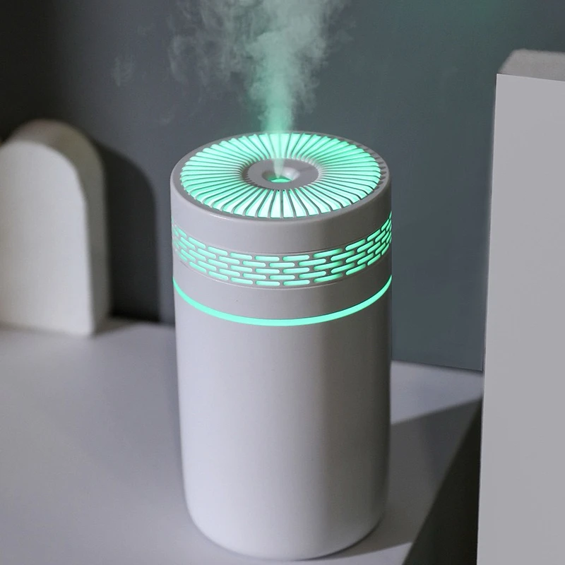Nawilżacz samochodowy Mini siedmiokolorowy nawilżacz zapachowy samochodowy oczyszczacz powietrza mały atomizer gospodarstwa domowego sypialnia zaopatrzenie wody