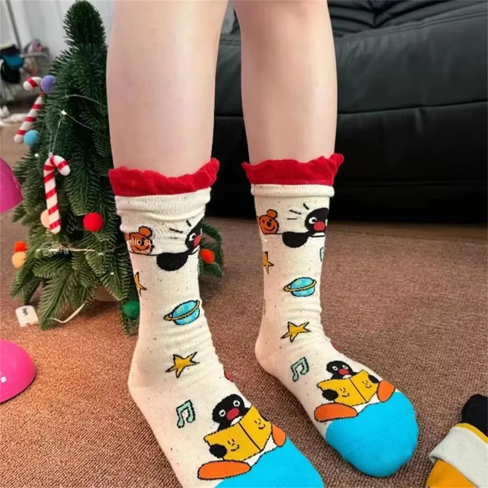 4 أزواج Kawaii Pingu Penguin متوسطة النساء طول الجوارب الخريف الشتاء عادية تنفس لينة المألوف لطيف الكرتون الفتيات الجوارب