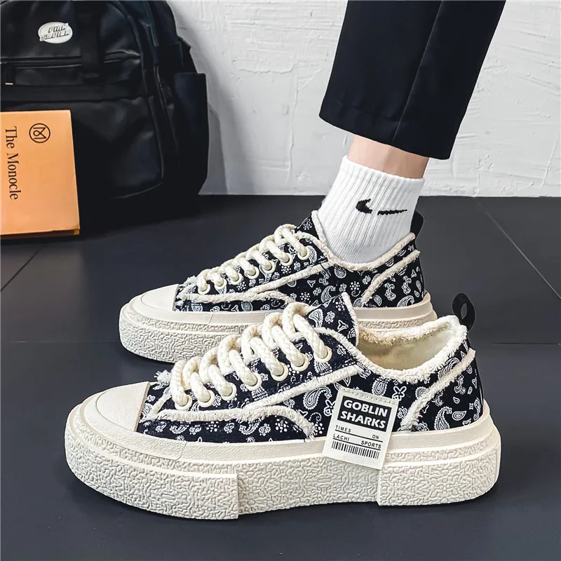 The New Retro Men Shoes Spring Platform Shoes Casual Sneakers Versatile Fashion Designer Shoes High Quality Men Sneakers ﻿