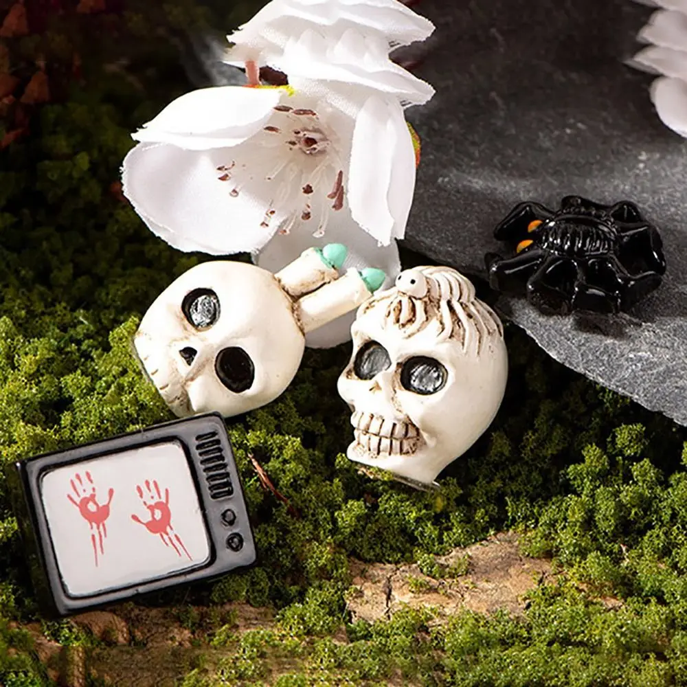 Mini Halloween Miniature Figurine Candle Skull Halloween Cartoon Scary Rabbit Statue Micro Landscape Party Ornaments