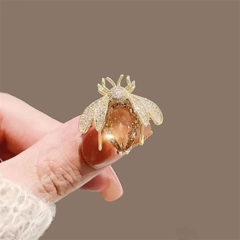 [HS]New 1Pc Fashion Rhinestone Bee Shaped Brooches For Women Clothing Coat Jewelry Accessories Gifts