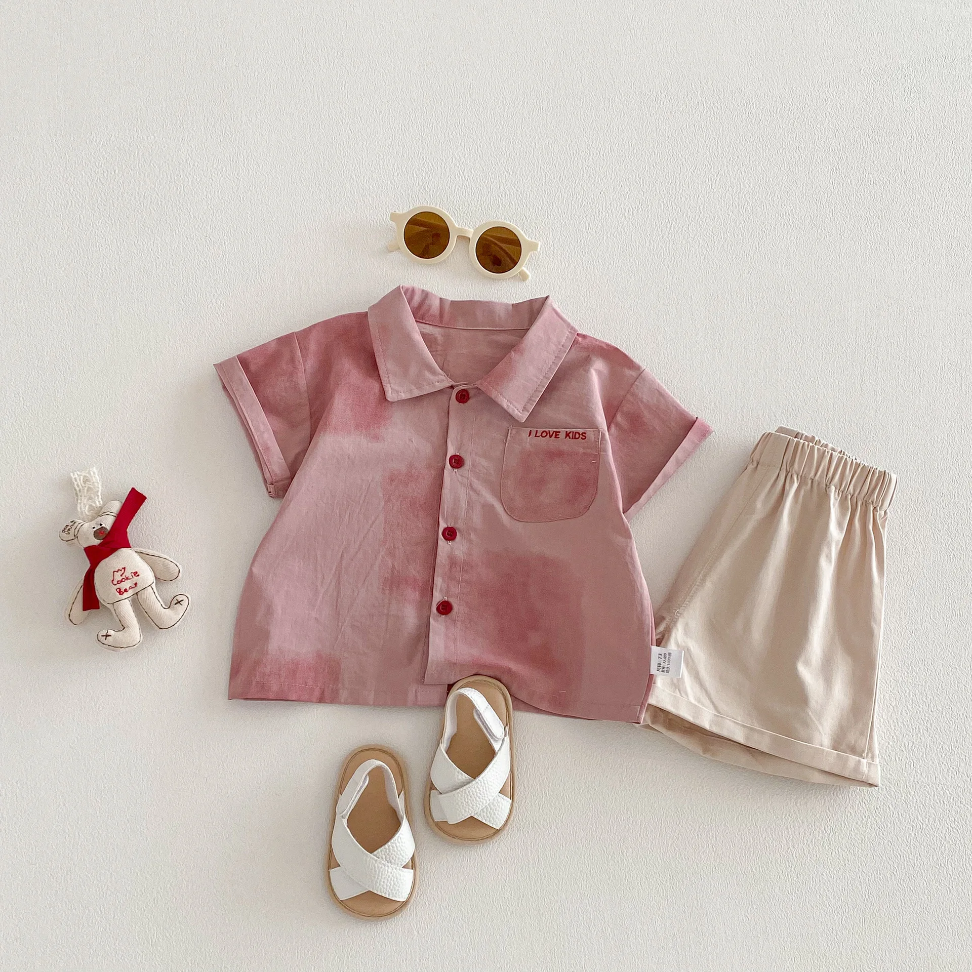 

Комплект детской одежды для мальчиков 9М-3Г: модный розовый костюм из футболки и шорт, 2 предмета