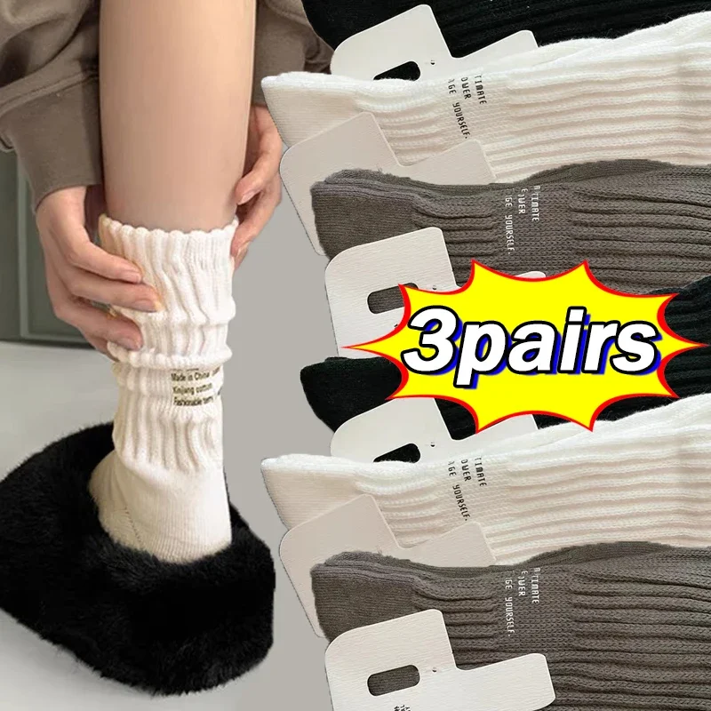 

Trendy Letter Medium Tube Socks Women Casual Sports Running Knitted Stockings Vintage Black White Autumn Winter Sox Streetwears