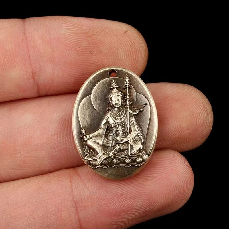 

Ultra small brass pendant, suitable for women and children, pure copper small Buddha badge, auspicious