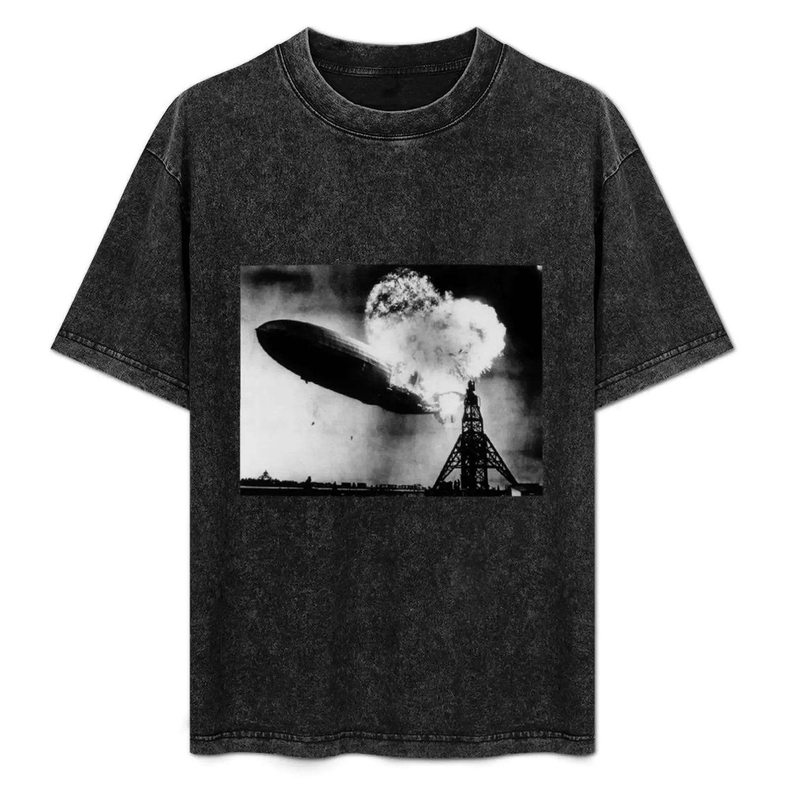 

Hindenburg Disaster - Zeppelin Explosion T-Shirt customizeds Luxury man summer clothes t shirts for men
