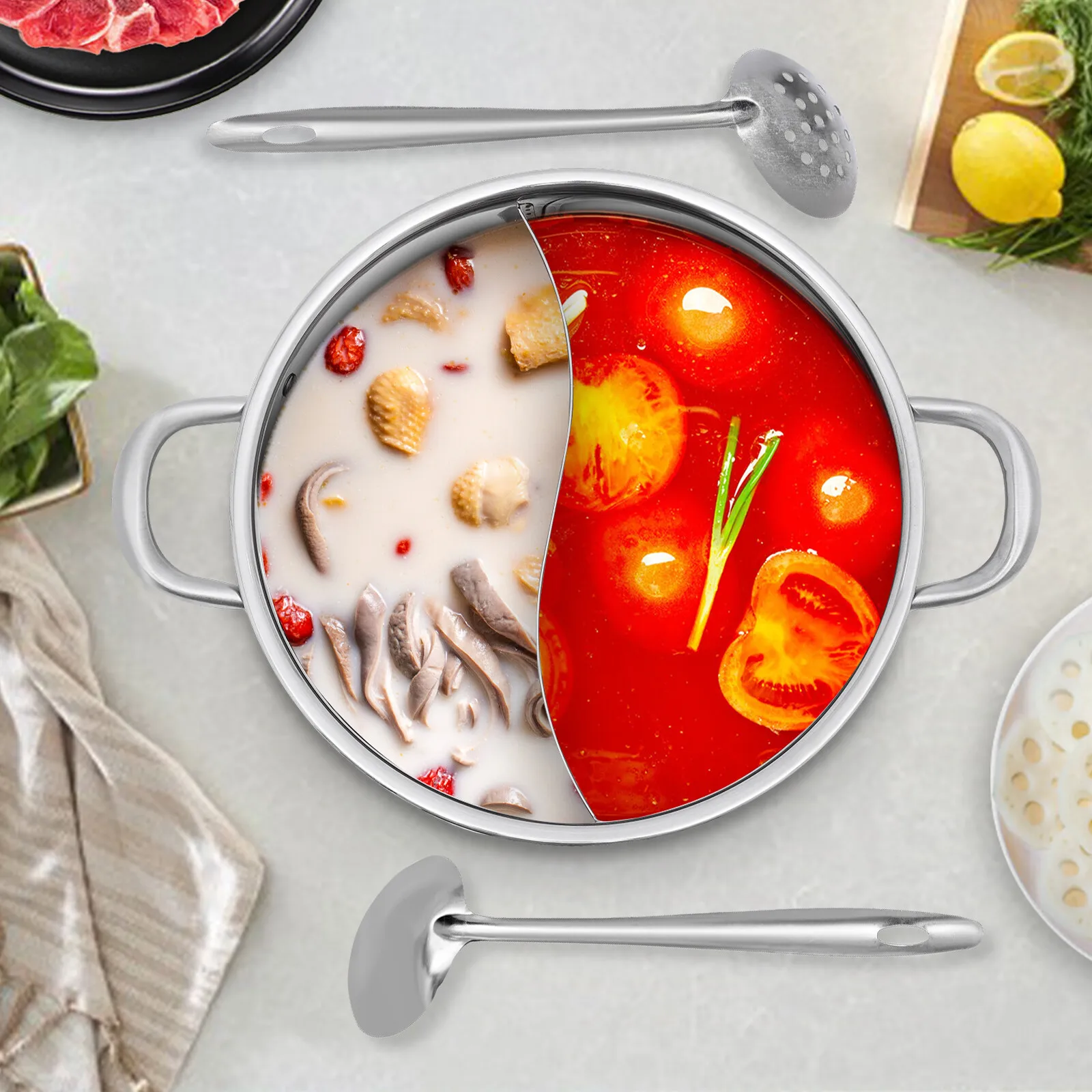 

Hot Pot Shabu Pot with Double Sided Divider Stainless Steel Stockpot Soup Cookware with Spoon Kitchen Cooking Tool