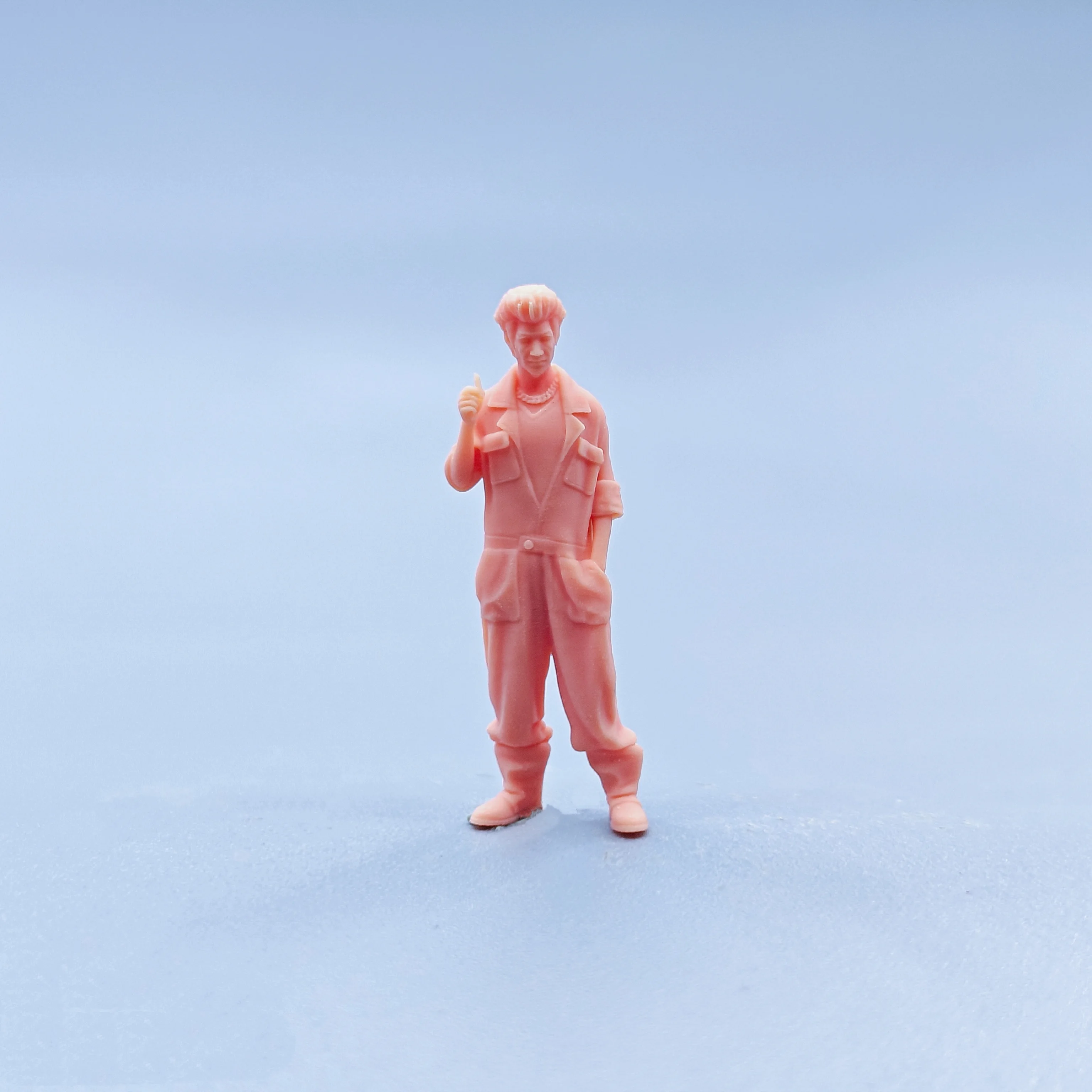 1/64 Figuren, Maßstabsmodell, Rauchender Mann aus Kunstharz mit Goldkette, ungefärbte Miniaturen, Diorama, handbemalt, D735