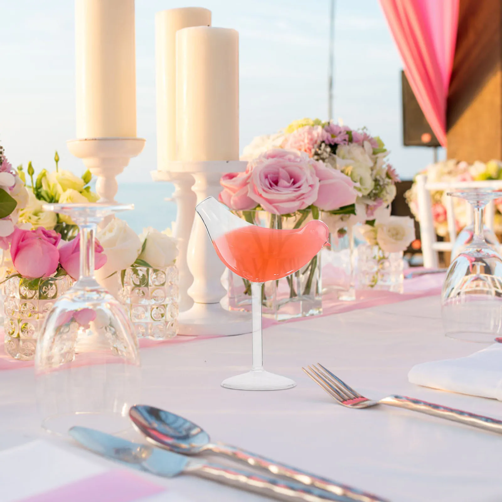 

1Set Bird Design Cocktail Glasses Fine Workmanship Glass Wine Cups Ideal for Hotel Bar Use Cocktail Glass Wine Container