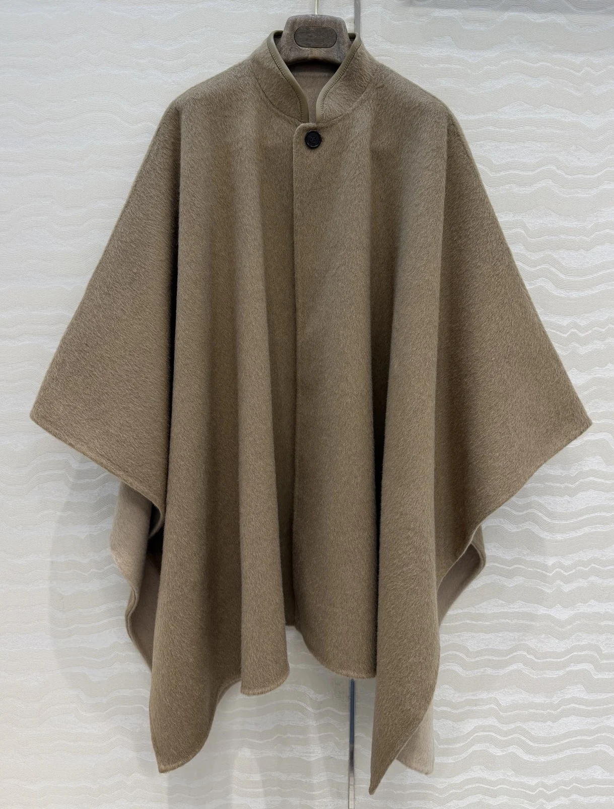27ss 90% wool + 10% cashmere brand cape coat designer outwear clothing for women