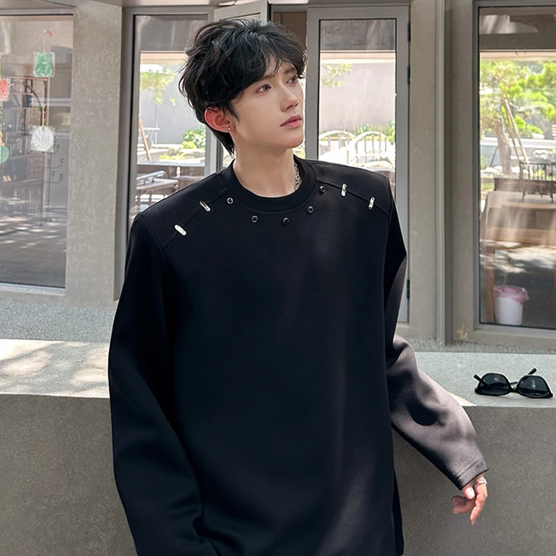 LUZHEN Fashion Metal Buckle Decorate Shoulder Pad Long Sleeve T-shirt Men's Solid Color 2025 Autumn Elegant Handsome Tops JY4231