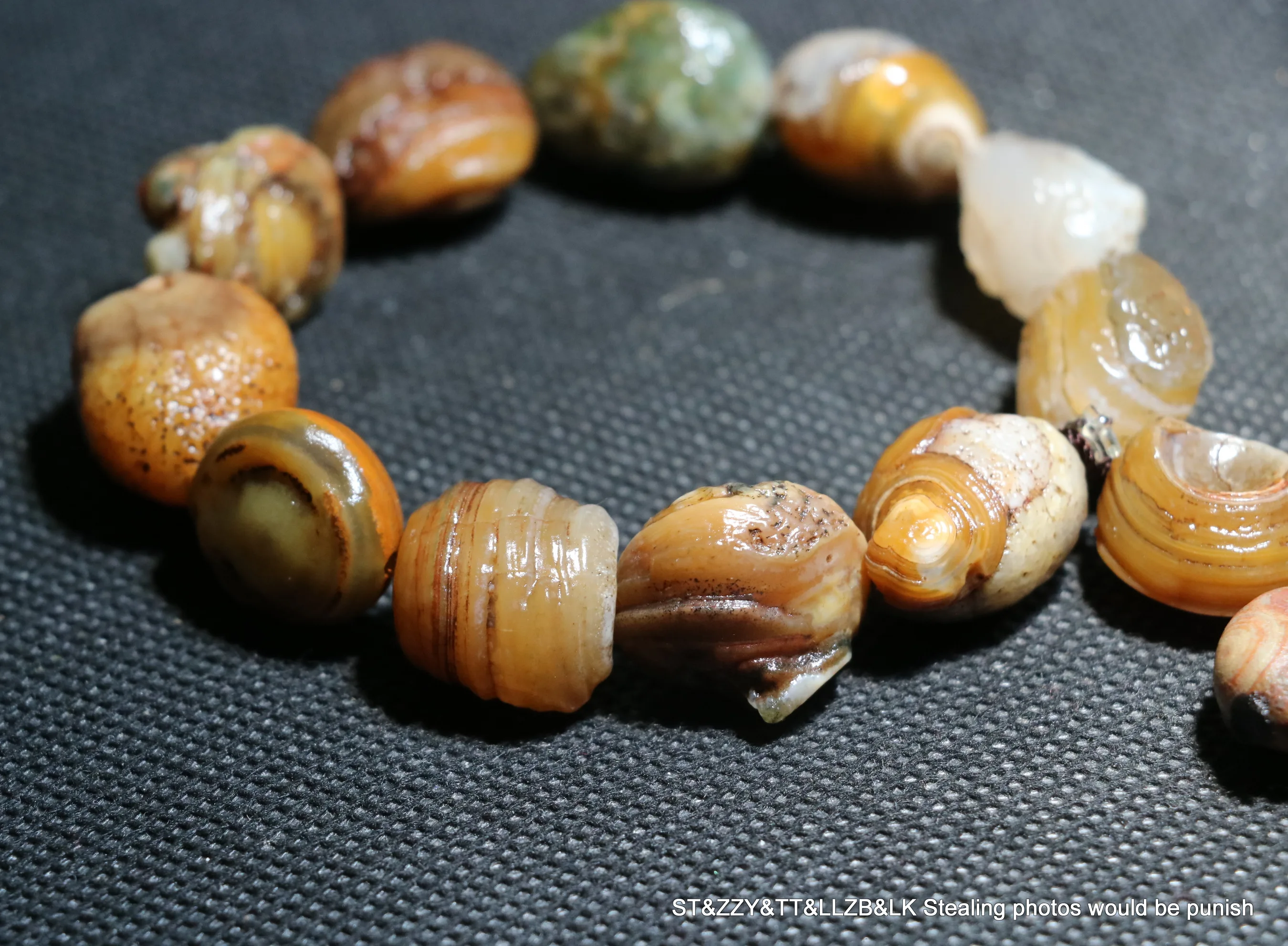 

A Big Treasure Talisman Power Cool Appearance Alashan Desert Agate Natural Eye Bead Amulet Bracelet Talisman Timestown UPD0522