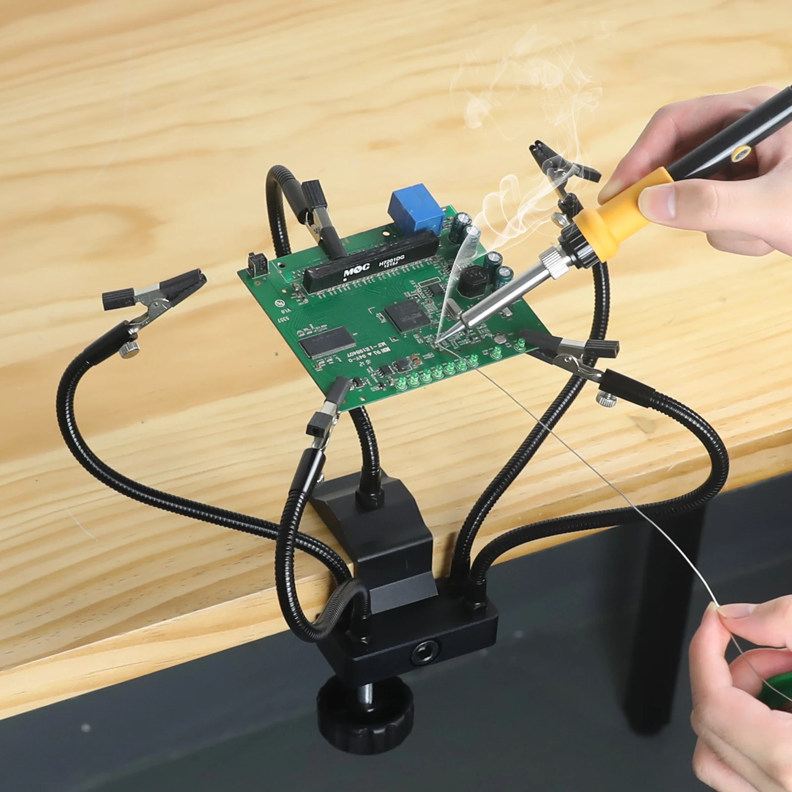 Helping Hands Soldering Tool with 5 Metal Flexible Arms Table Clip PCB Holder Welding Third Hand for Soldering Assembly Repair image 5