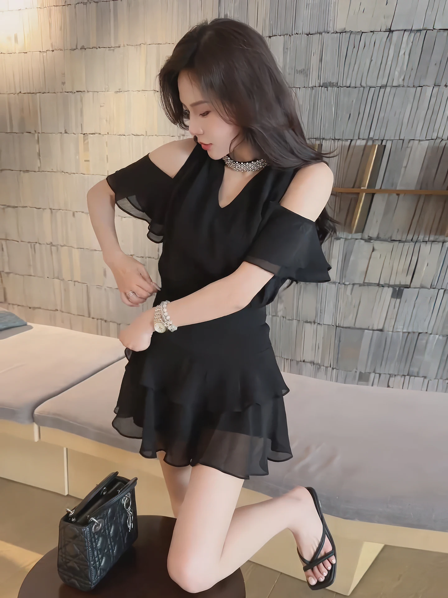 

Faionable Versatile Women's Summer New Sexy Hot Girl Diamond Embellied oulder Bared Ne Hanging Top ort Skirt Two Pi...