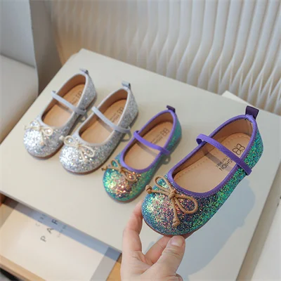 Scarpe Casual per bambini Sweet Beauty con faccia luminosa a farfalla, scarpe Casual in PU per esterni primaverili e autunnali per ragazze, taglia