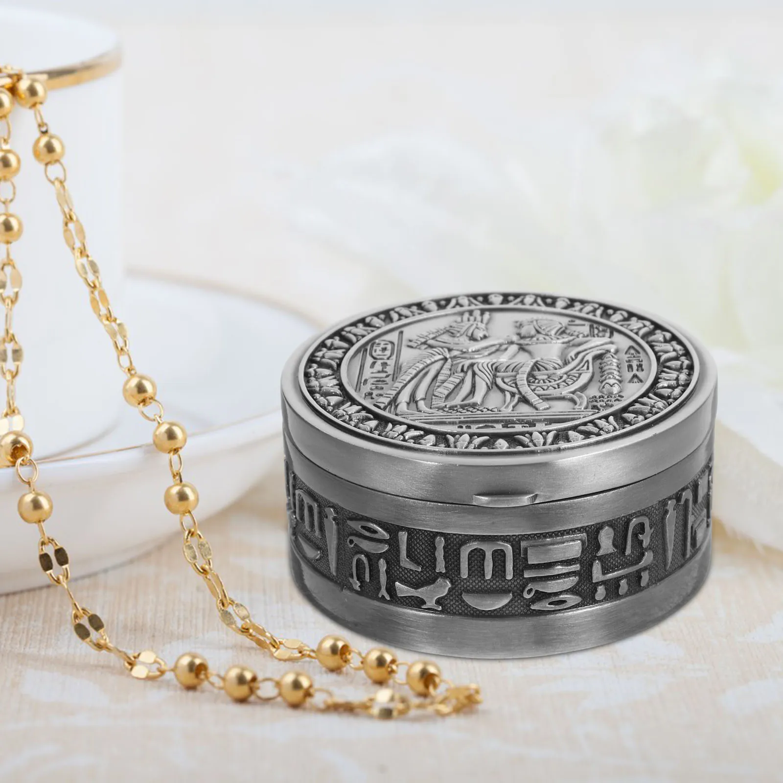 

1pc Retro Embossed Vintage Trinket Box Jewelry Storage Box For Rings Earrings Necklaces Travel Daily Use Decorative