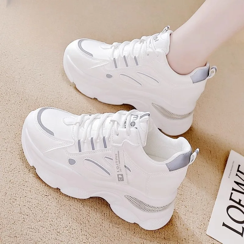 

Женские кроссовки Dad's Shoes 2026: новые, с мягкой подошвой, нескользящие, повседневные, универсальные, модные, удобные, спортивные.