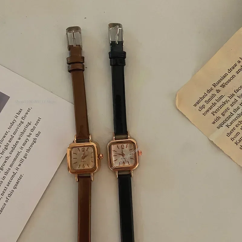 Gran oferta de Reloj para Mujer, esfera cuadrada pequeña, correa de cuero fina, Reloj de pulsera para Mujer, relojes elegantes de cuarzo para Mujer, Reloj informal para Mujer