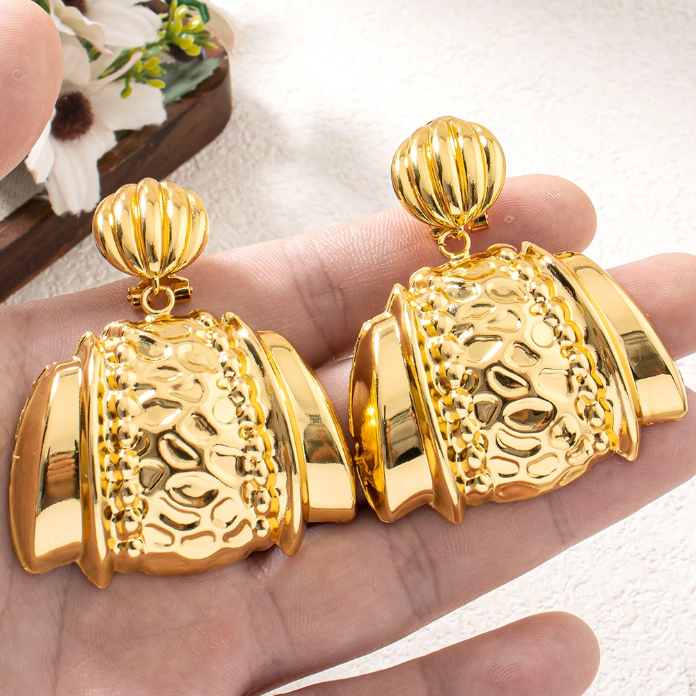 18K Gold Plated Big Hoop Earrings Copper Alloy Jewelry Drop Earrings for Women Daily Work Casual Party Fashion Jewellery Gifts