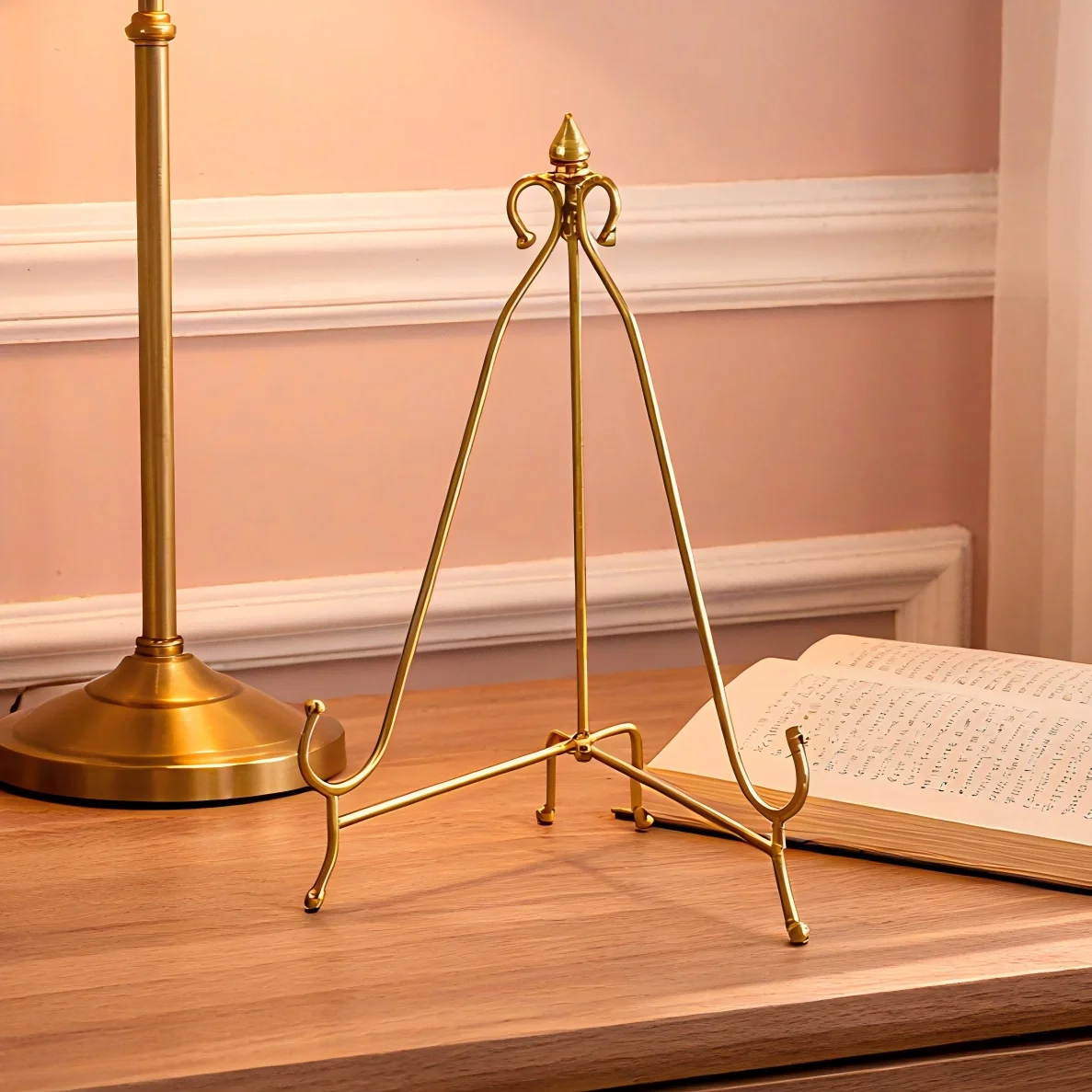 European Light Luxury Brass Tone Metal Stand, Desktop Display Holder for Decorative Plates, Photo Frames & Art Albums