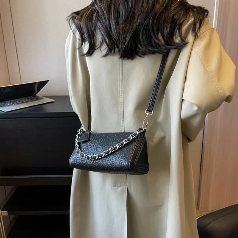 2024 New Best-selling Women's Bag Glossy Luxury Leather Shoulder Bag Classic Versatile PU Waterproof Fashion Top-Handle Bags 가방