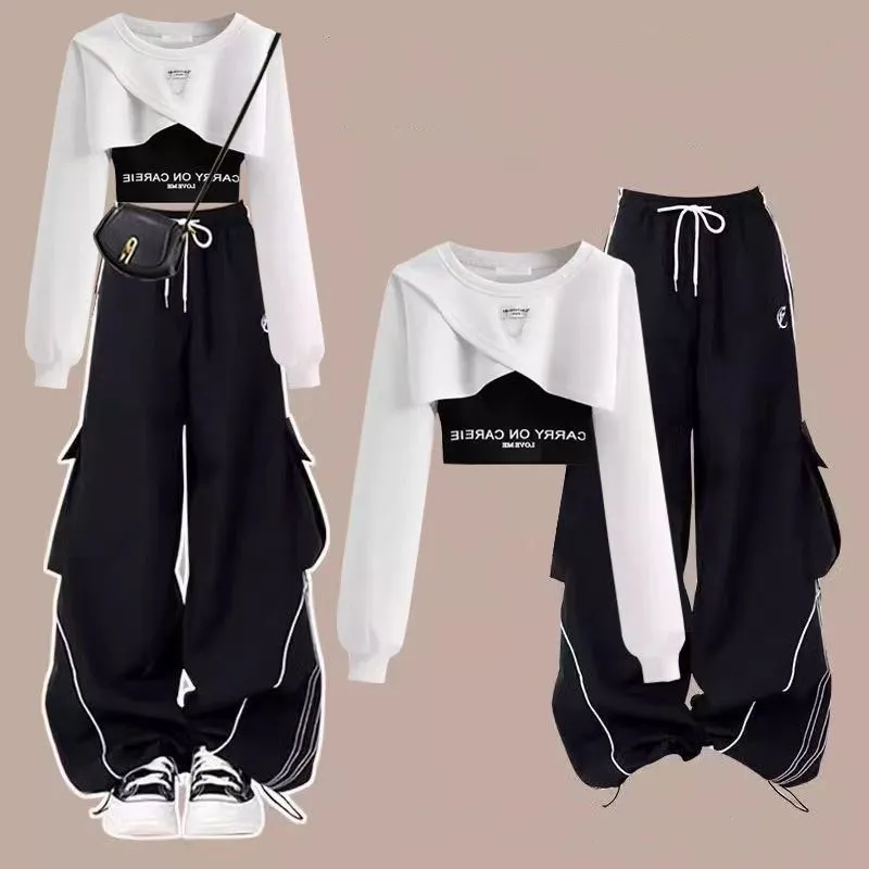 ชุดเซ็ตแฟชั่นใหม่สำหรับเด็กผู้หญิง ฤดูใบไม้ผลิ ฤดูใบไม้ร่วง 2026 สไตล์เกาหลี เสื้อถักไหมพรมสุดหรู+เสื้อกั๊ก+กางเกงคาร์โก้ลำลอง ชุด 3 ชิ้น