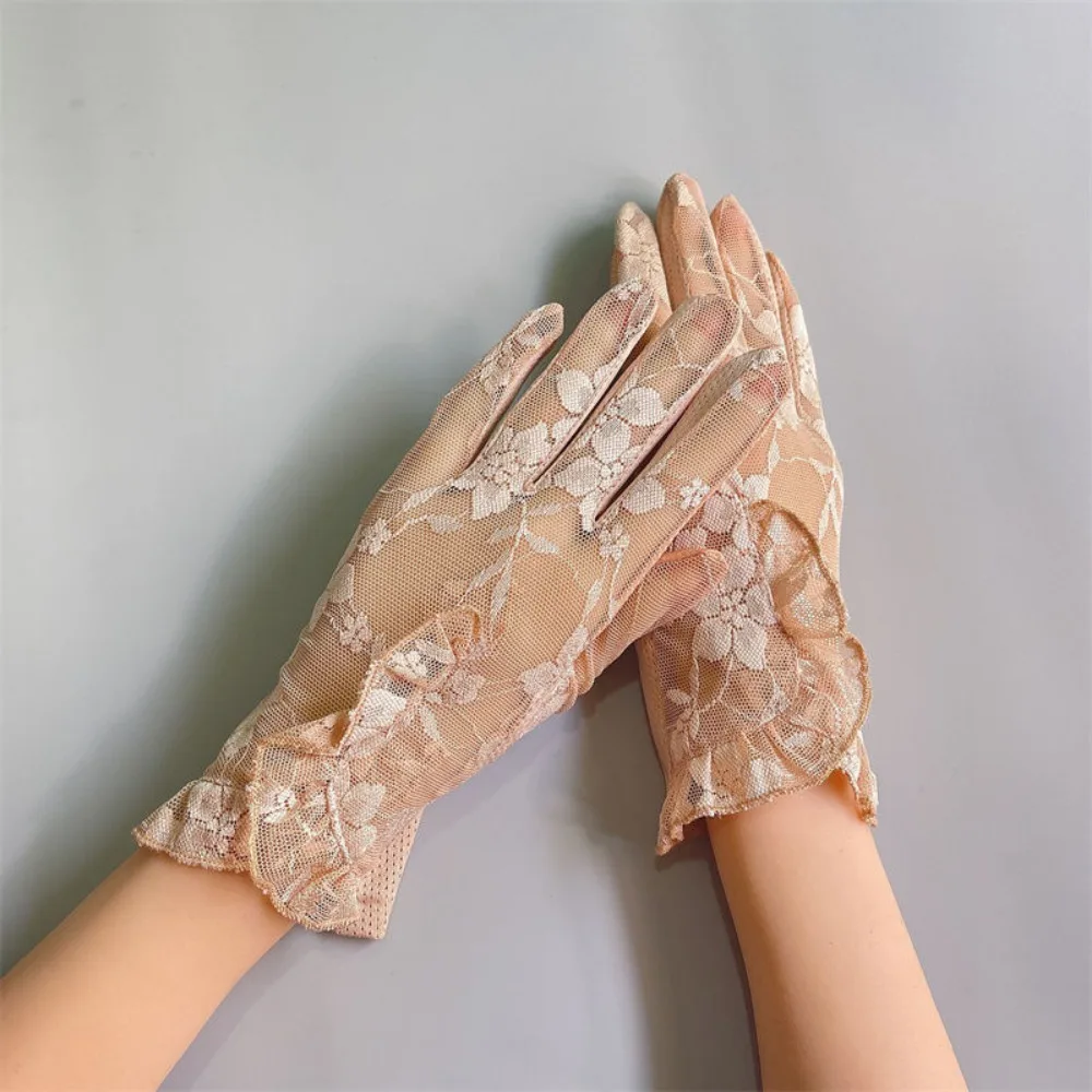 Elegant Hollow Touch Screen Gloves Lace Mesh Breathable Sunscreen Gloves Anti-skid Short Thin Gloves Driving UV Gloves