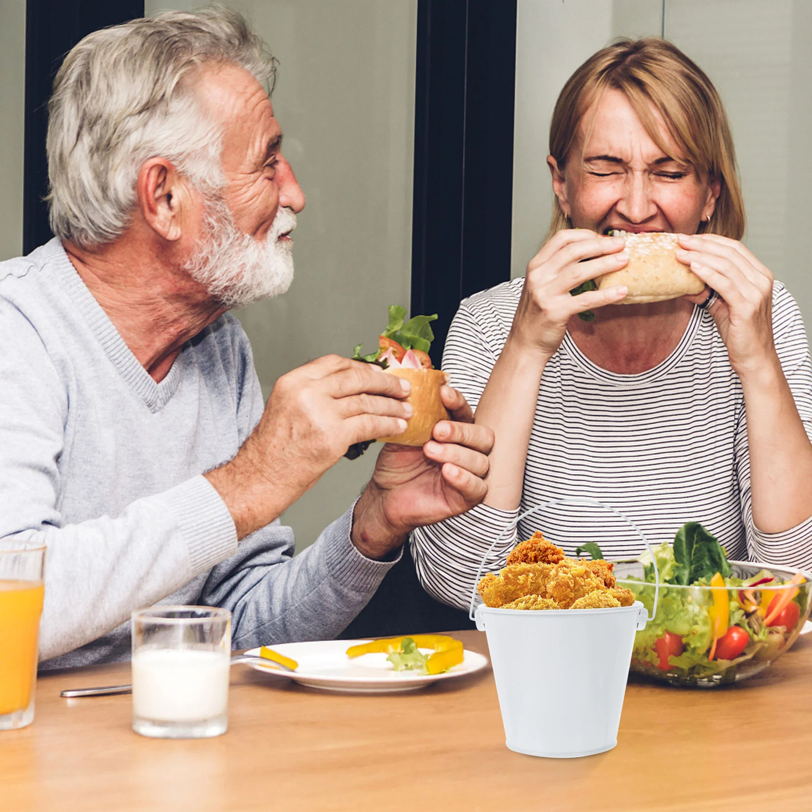 

1Pcs Iron Snack Bucket Ice Cooler Bar Chiller Party Beer Wine Ice Cube Storage Container Portable Rust Proof