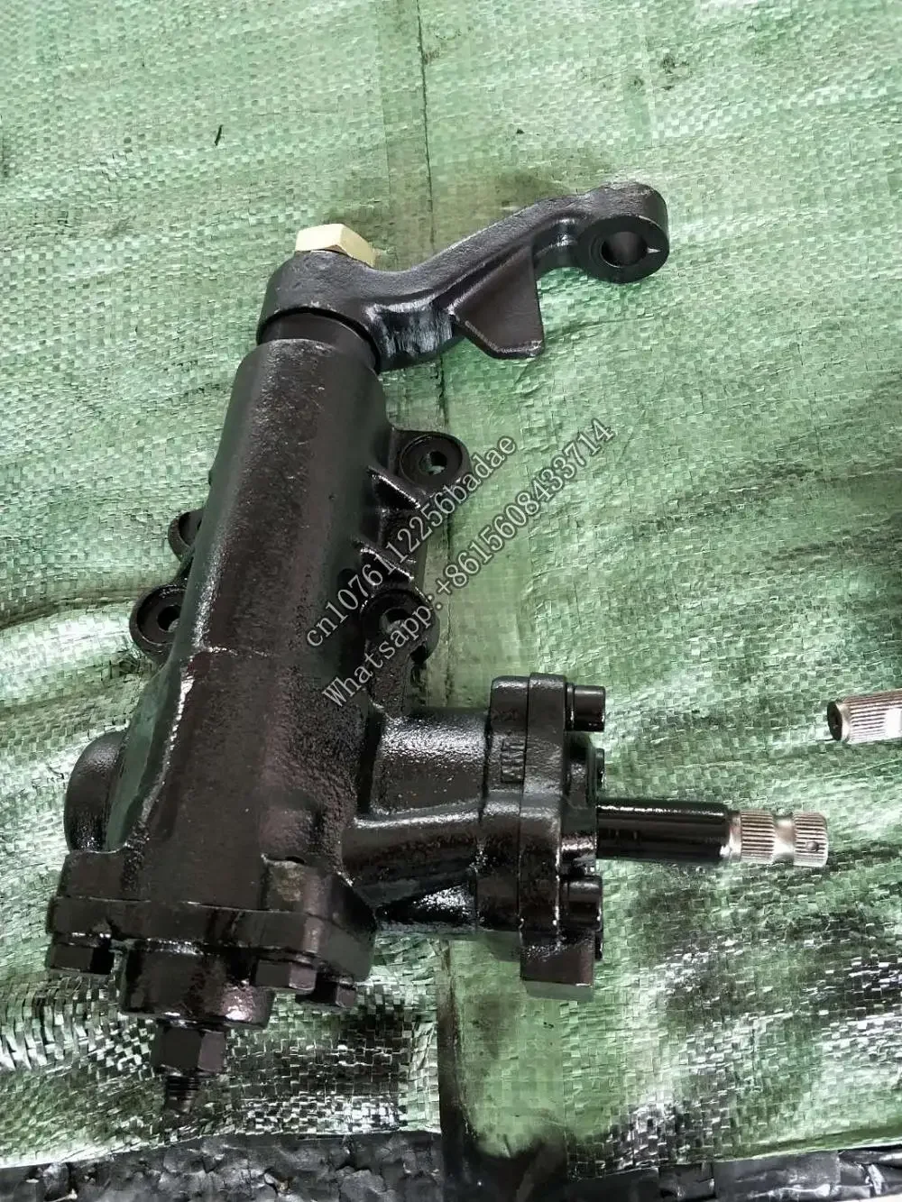 F032 Manual steering box for Chevrolet    ISUZU Trooper tractors with one year warranty OE 8-94173299-5