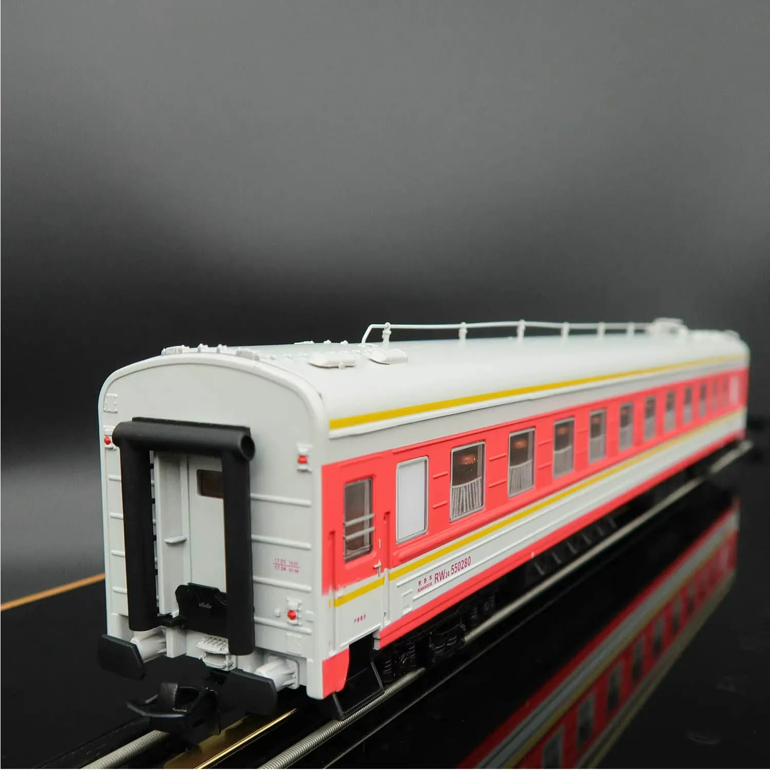 HERIS Train Model Carriage HO Type 1/87 17090 17091 Dining Car Soft Sleeper CA24 RW24 Rail Car Multiple Options