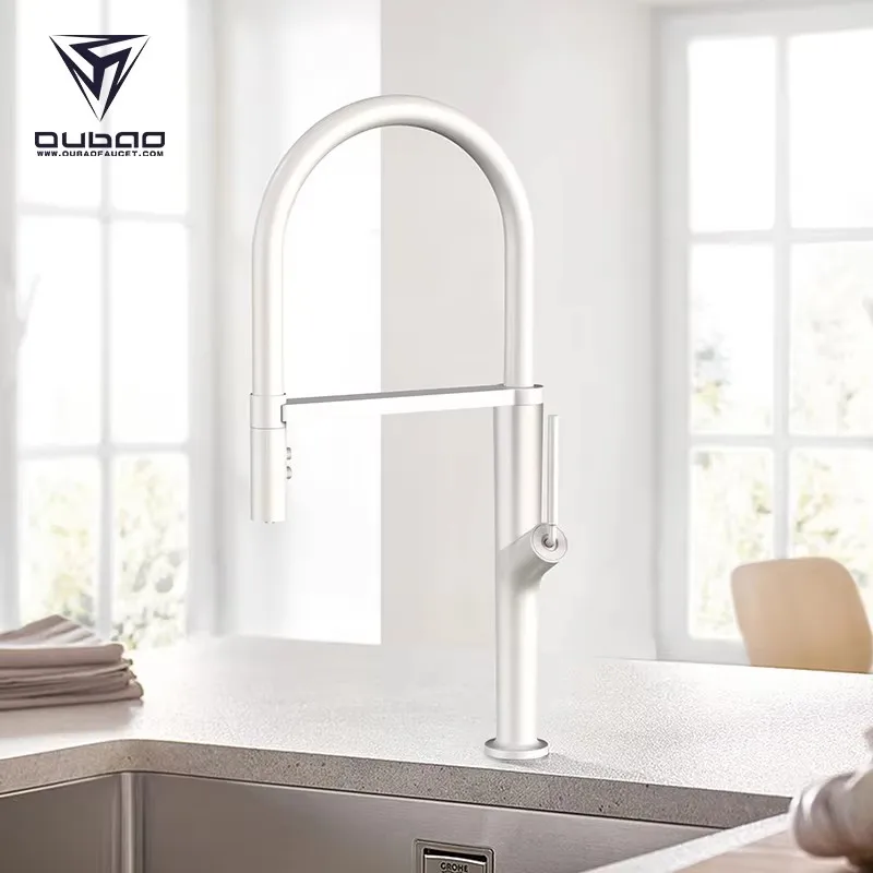 Luxury Brass Decked Mounted Kitchen Faucet Hot cold water Tap Modern Top Quality Kitchen Sink Faucet With Pull Out Sprayer,Grey