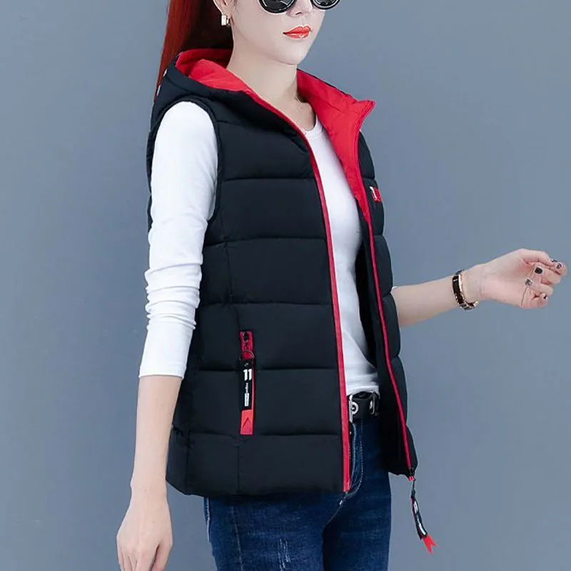 Winter Women's Fashion Contrast Color Hooded Sleeveless Cotton Vest Short Warm Korean Comfortable and Versatile Kam Shoulder Top