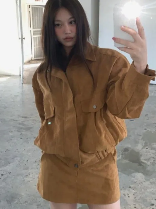 

Шикарный повседневный карамельный цвет, свободная женская юбка из джета и рта, модный одинаковый комплект, зимний универсальный комплект из двух предметов