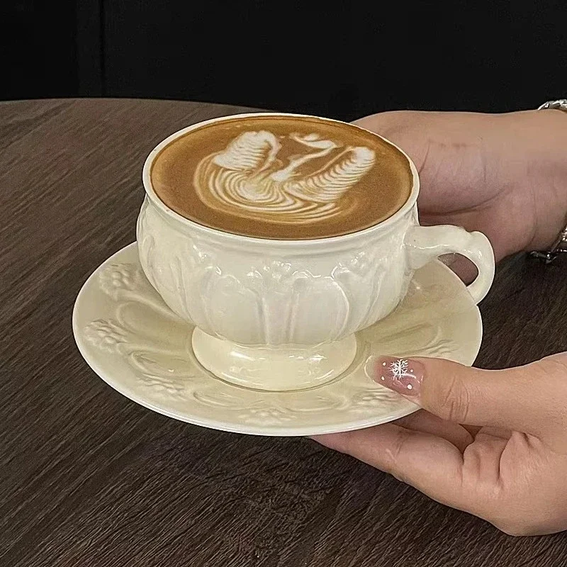 French Retro Porcelai Relief Flower Cup and Dish Set Tea Cup with Saucer Ceramic Coffee Artistic Home Decoration Holiday Gift