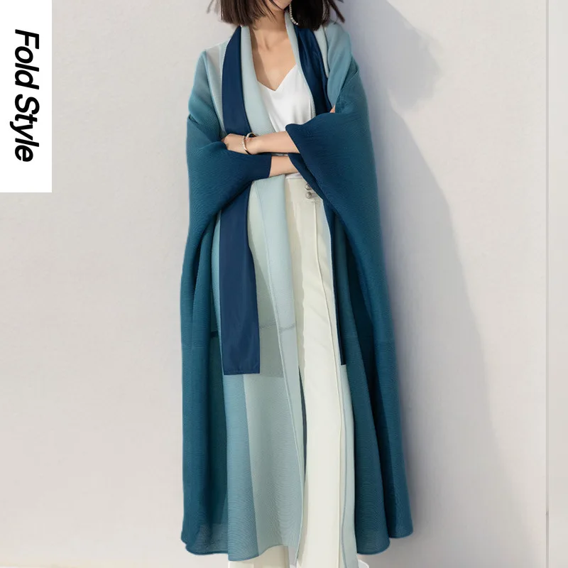 

Miyake 2024 Early Spring and Autumn Pleated Windbreaker Jacket Dress for Women's Gradient Color Long Loose Lace Up Shawl