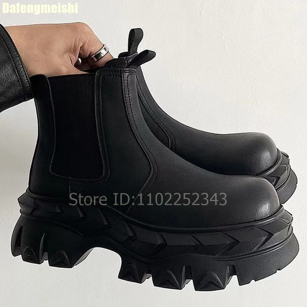 

2026 Winter New Style Fleece-Lined Warm Chelsea Boots Men 7Cm Platform Wedges Slip-On Boots Black/brown Leather Motorcycle Boots