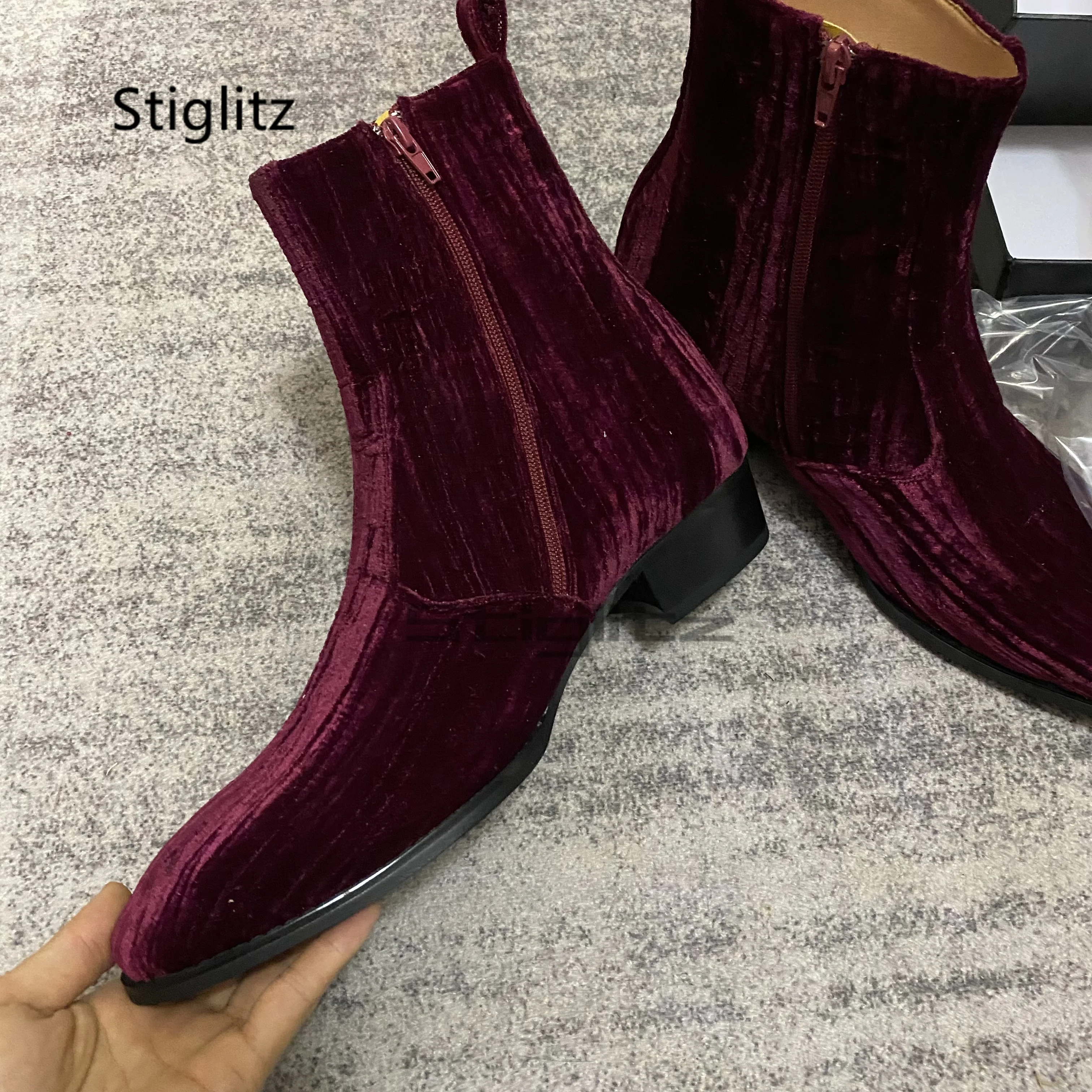 أحذية تشيلسي المخملية باللون العنابي للرجال مدببة بسحاب جانبي لزيادة الارتفاع أحذية زفاف عصرية مصنوعة يدويًا من جلد الغزال البريطاني #5