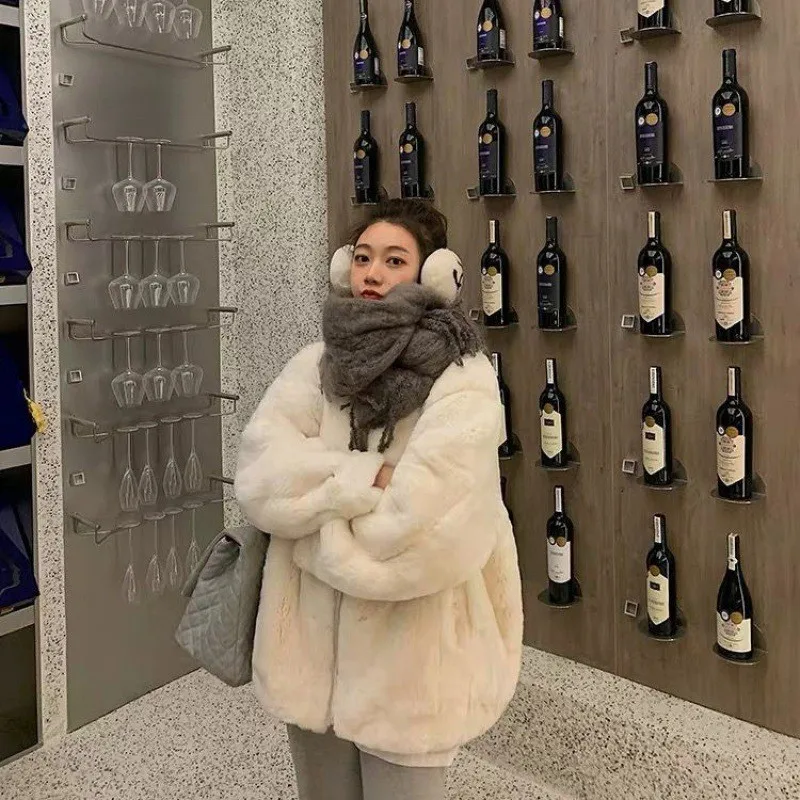 New lambskin fur coat for women mid-length loose and thickened fleece