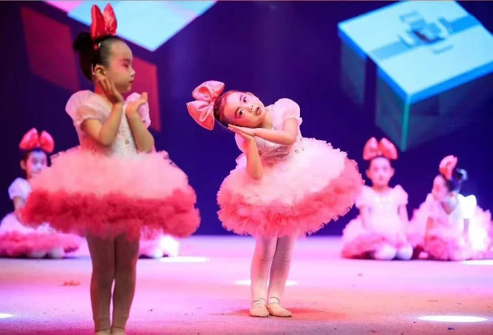 Robe de soirée en tulle pailmétrage pour enfants, tutu de gâteau, robe de Rhpour enfants, vêtements de scène de mariage, robe de danse moderne pour tout-petits